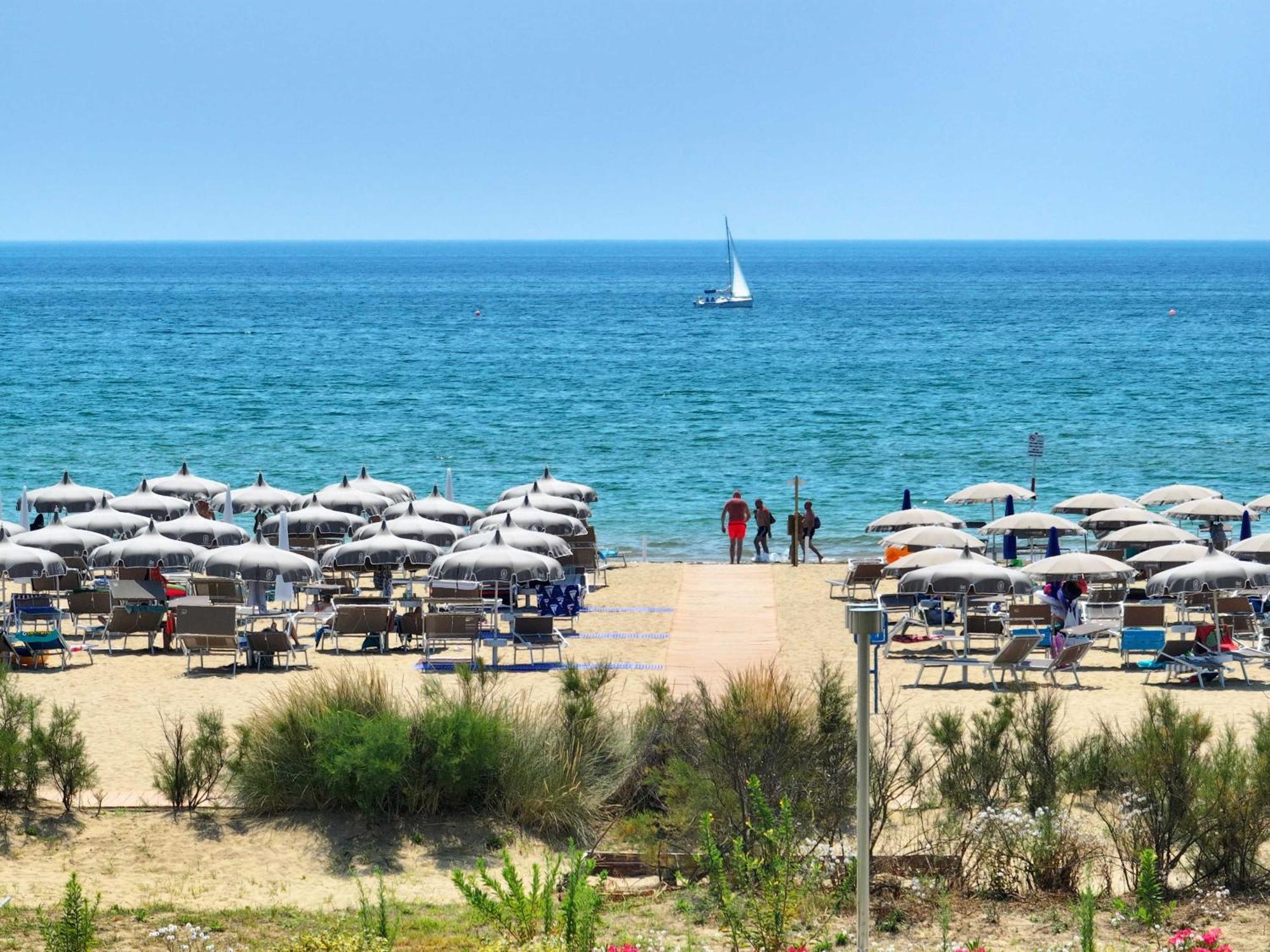 Il Tridente Camping Village Bibione Eksteriør bilde